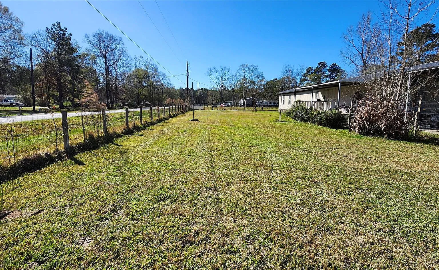3 bed, 2.0 bath, 1368 sqft, $1,200 — Photo 4