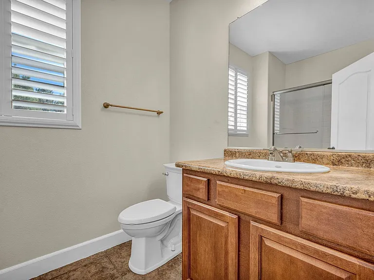 2425 Crooked Canyon Ct — Photo 53