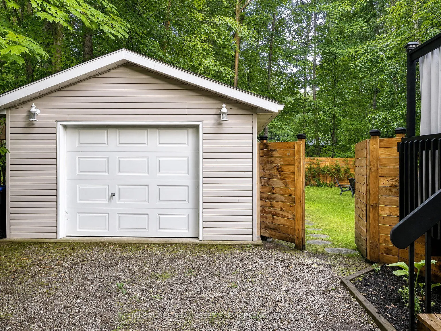 3 bed, $2,600 — Photo 2