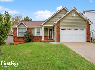 515 Misty Moss Ln, Saint Peters, MO