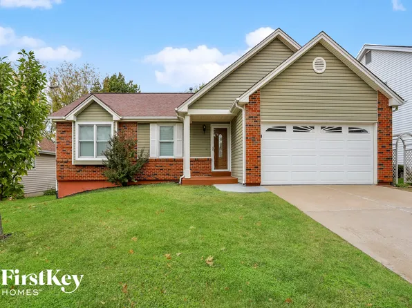 515 Misty Moss Ln, Saint Peters, MO 63376