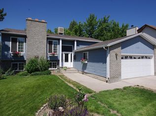 9916 S Mumford Dr, Sandy, UT 84094