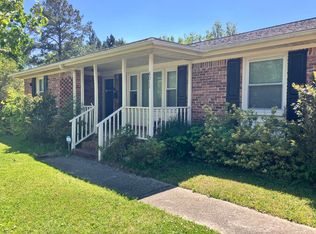 6011 Wedgewood Dr, Hanahan, SC 29410