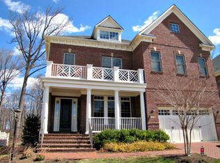 2141 Royal Lodge Dr, Falls Church, VA 22043