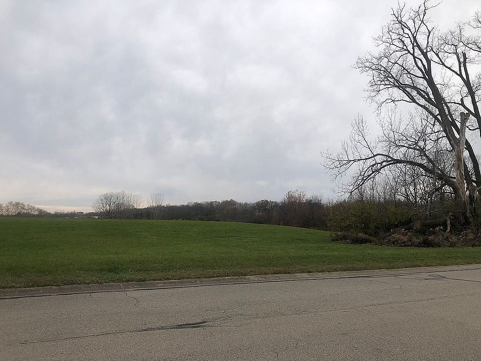 1st image of 131 Clubhouse Dr