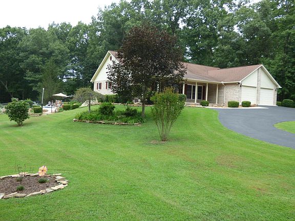 2nd image of 55 Spears Cir