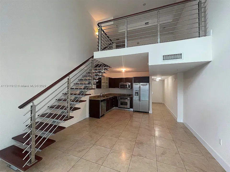 1 bed, 1.5 bath, 987 sqft, $2,700 — Photo 1
