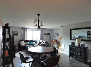 429 Ledgeview Dr, Rochester, NH 03839