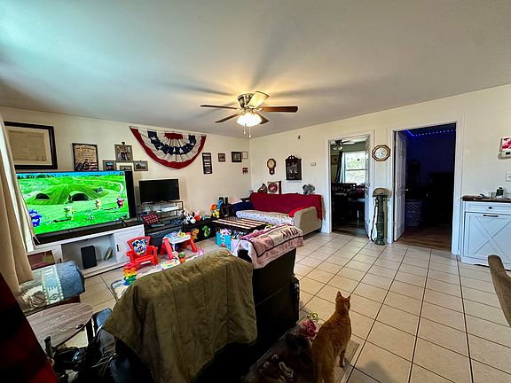 2nd image of 447 Pine Tree Road