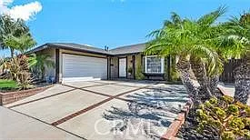 17452 Mayor Ln — Photo 3