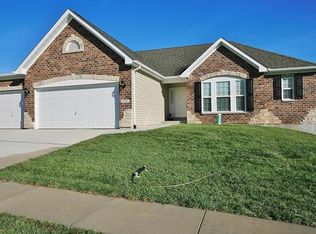 270 Ries Rd, Ballwin, MO 63021