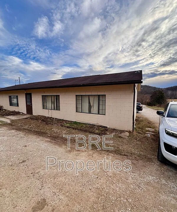6785 Mud River Rd #1/2