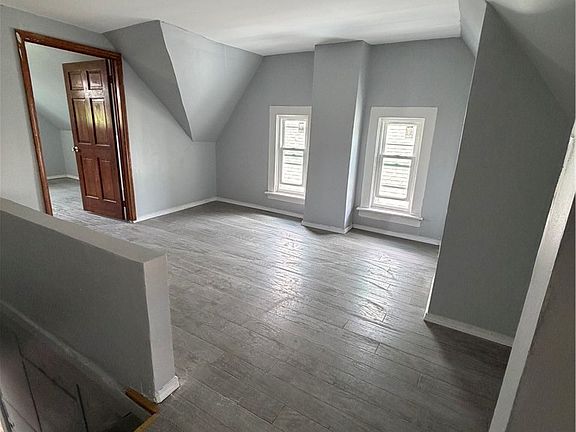 5th image of 116 Smith St