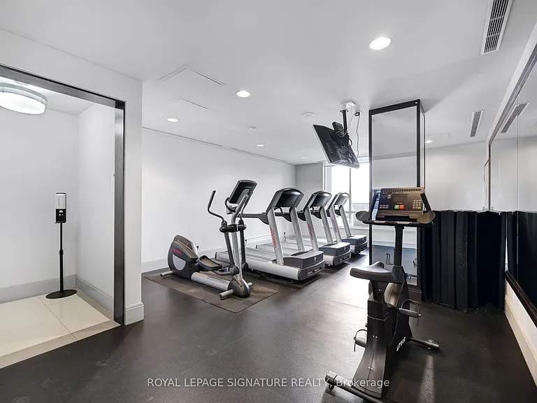 1105 Leslie St #1408 — Photo 25