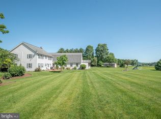 1106 E Pieffer Hill Rd, Stevens, PA 17578