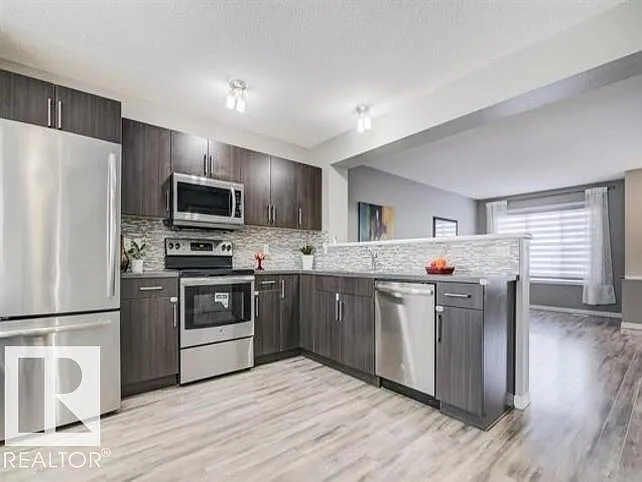 3221 Cherry Cres SW — Photo 9