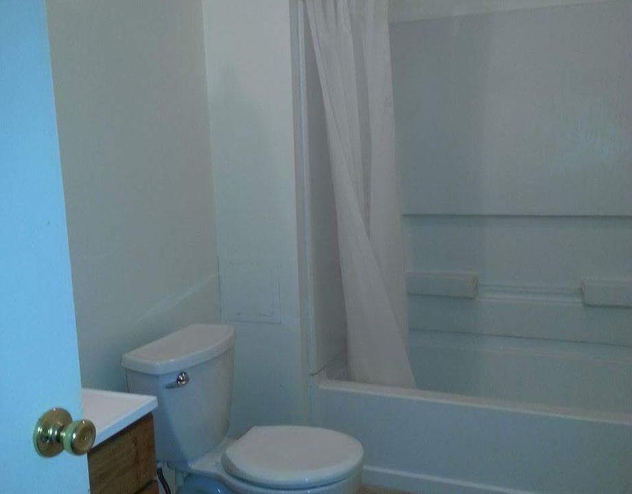 1st image of 408 Walnut St