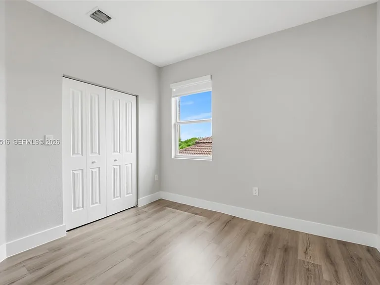 4107 NE 20th St — Photo 25