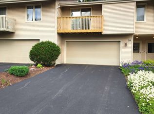 4657 High Point Dr APT 32, Rockford, IL 61114