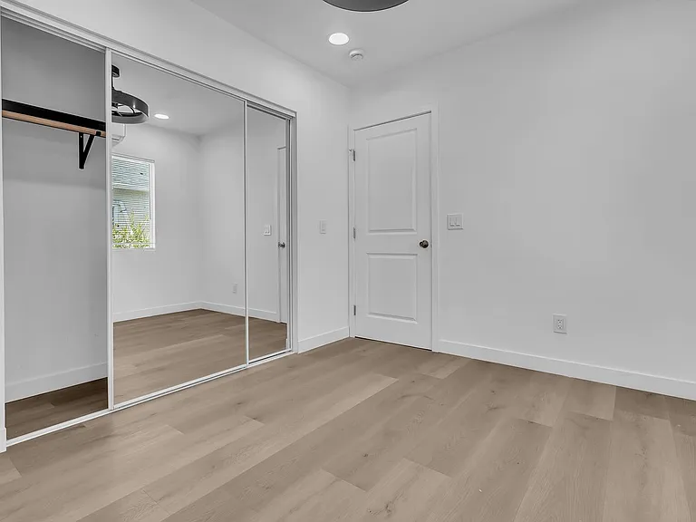 5518 Denker Ave — Photo 29