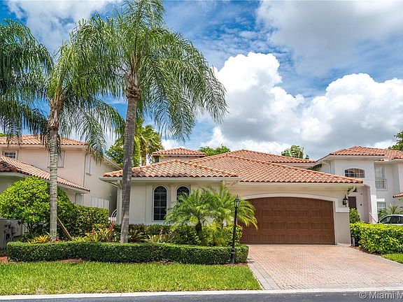 3rd image of 4404 NW 93 Doral Ct