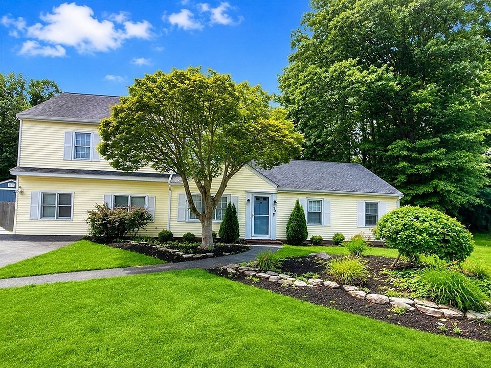 1st image of 39 Birchcroft Rd