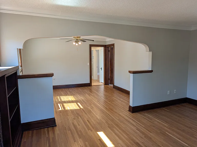 1298 Marshall Ave — Photo 14