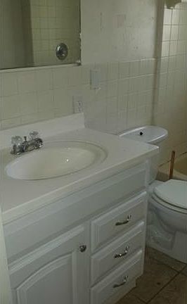 5th image of 4034 Cherokee Ave