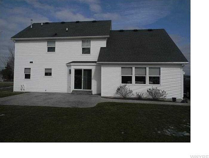 2nd image of 1739 Sturgeon Point Rd