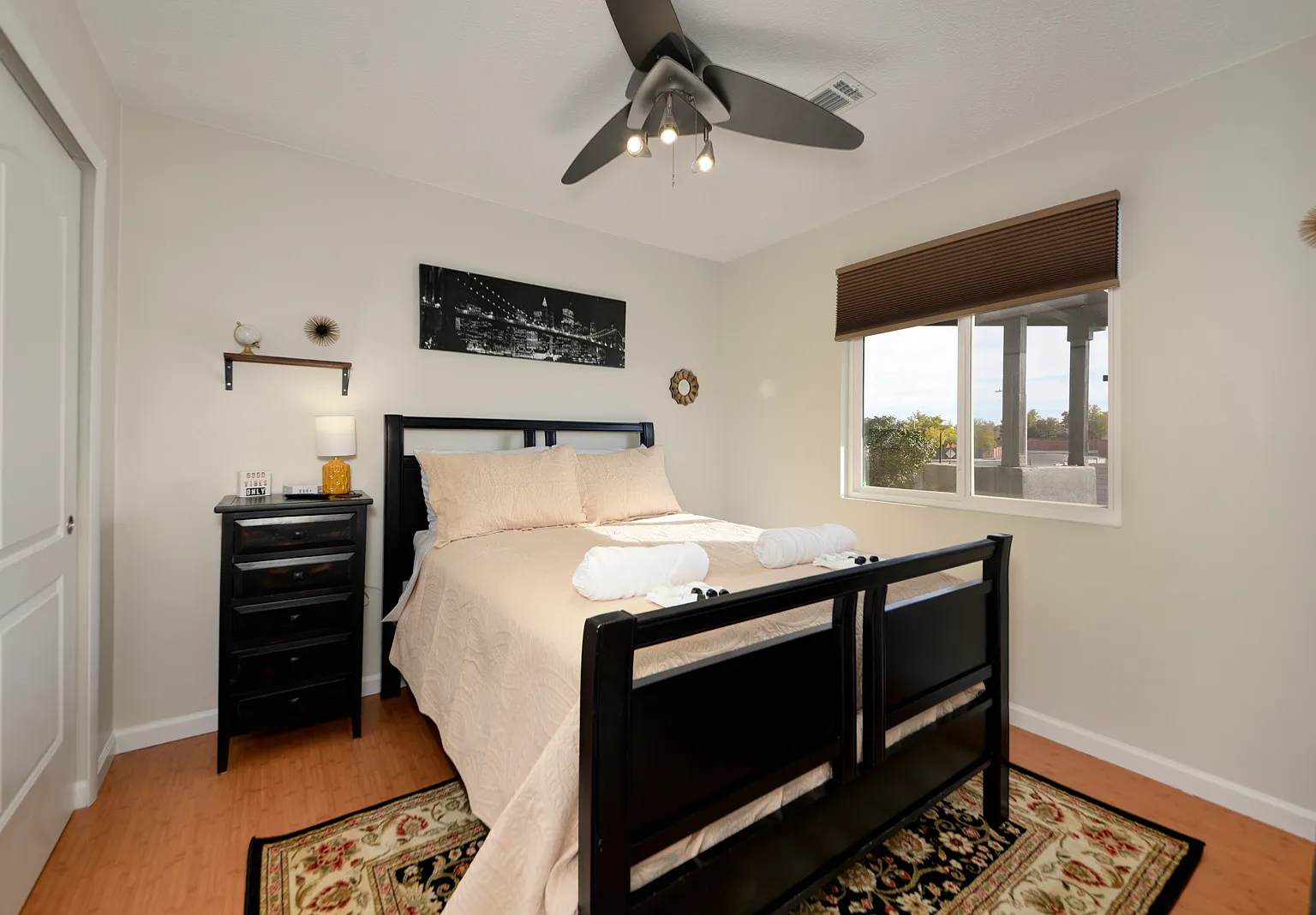 3 bed, $2,600 — Photo 2