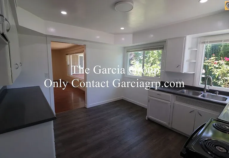 9303 SE Francis St — Photo 4