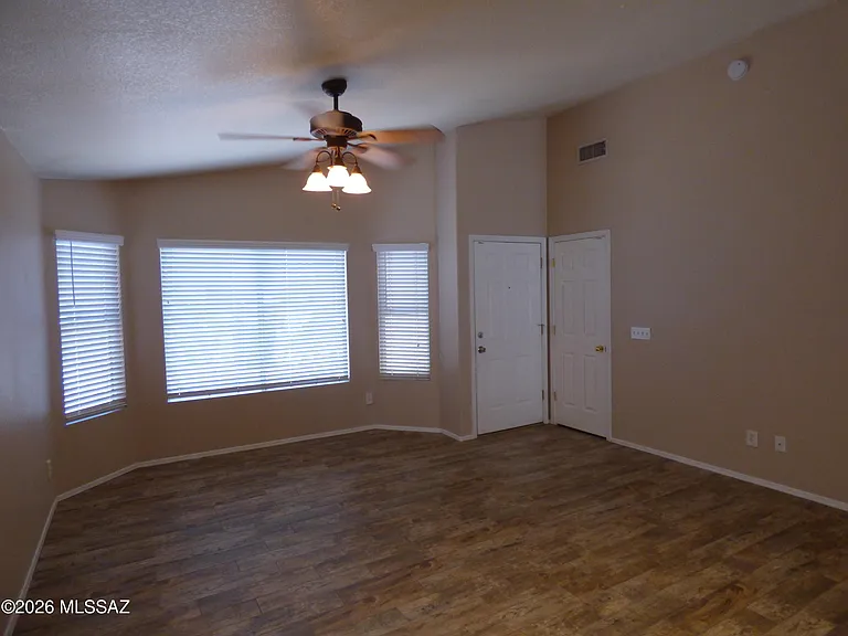 5562 W Peaceful Dove Pl — Photo 5