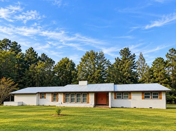405 N Broughton St, Ailey, GA 30410