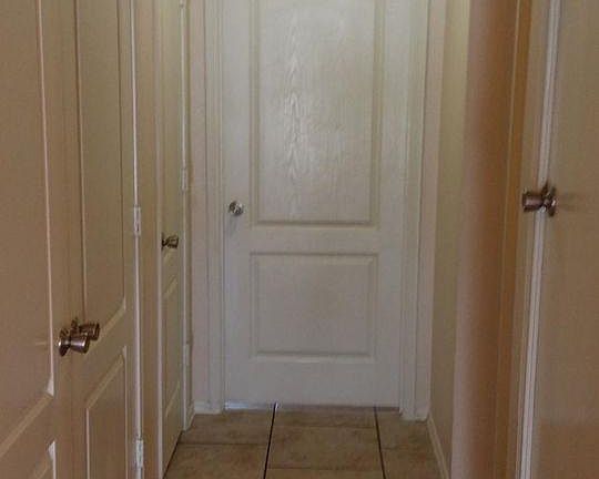 5th image of 861 Robinson Ct Unit B