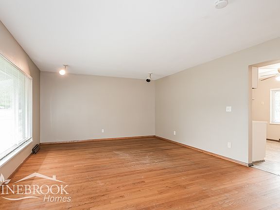 2nd image of 710 Cherryvale Dr
