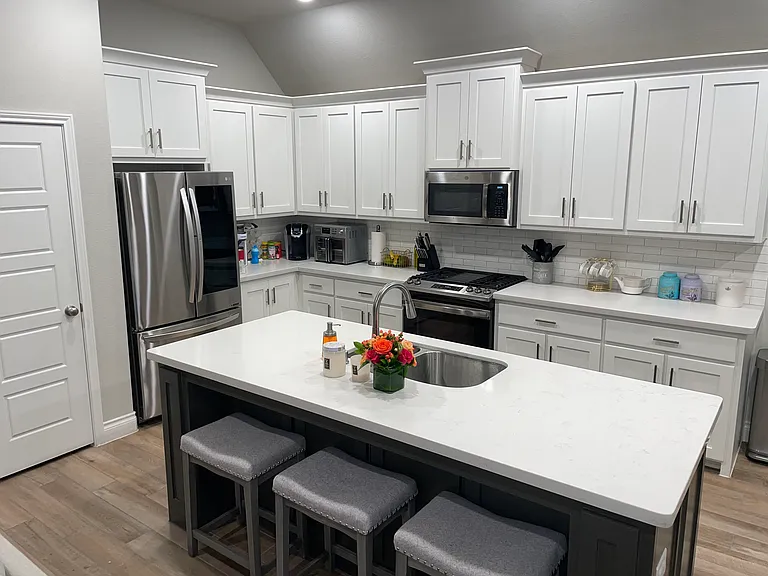 10261 Hanks Creek Rd — Photo 2
