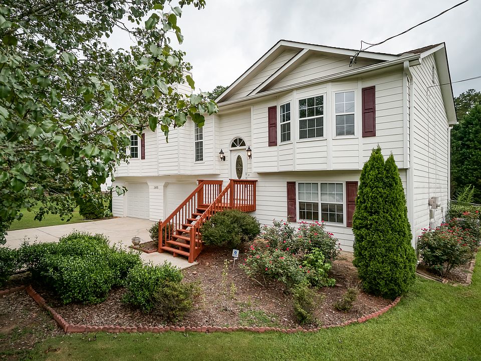 1st image of 1495 Chalet Cir