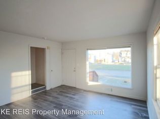 4861 N 20th St, Milwaukee, WI 53209