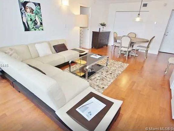 4th image of 100 Bayview Dr APT 1501