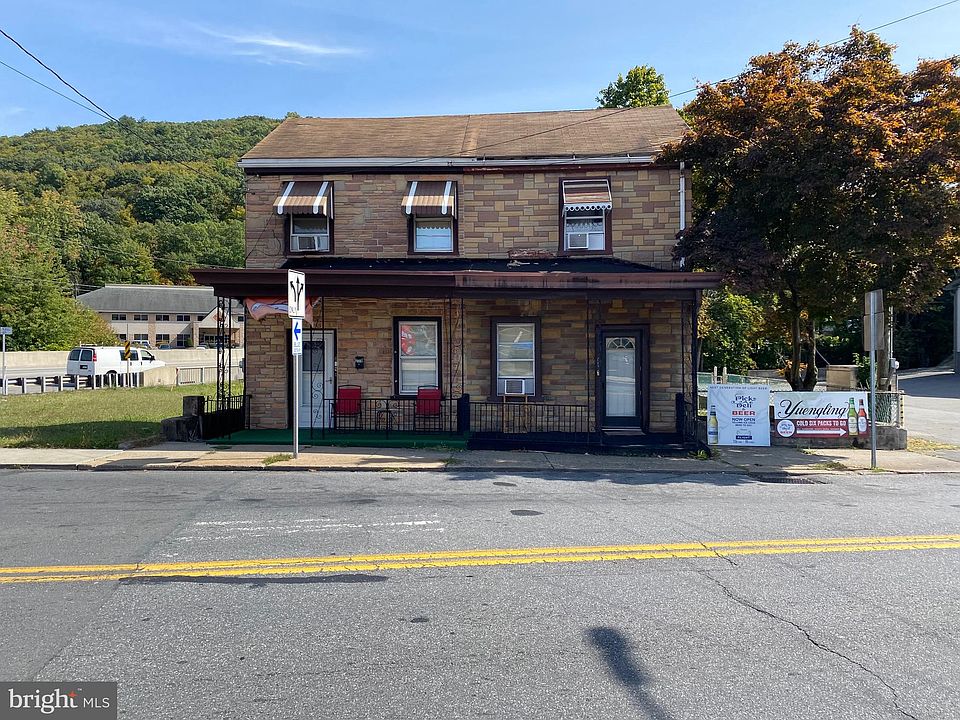 2nd image of 217-219 Mauch Chunk St