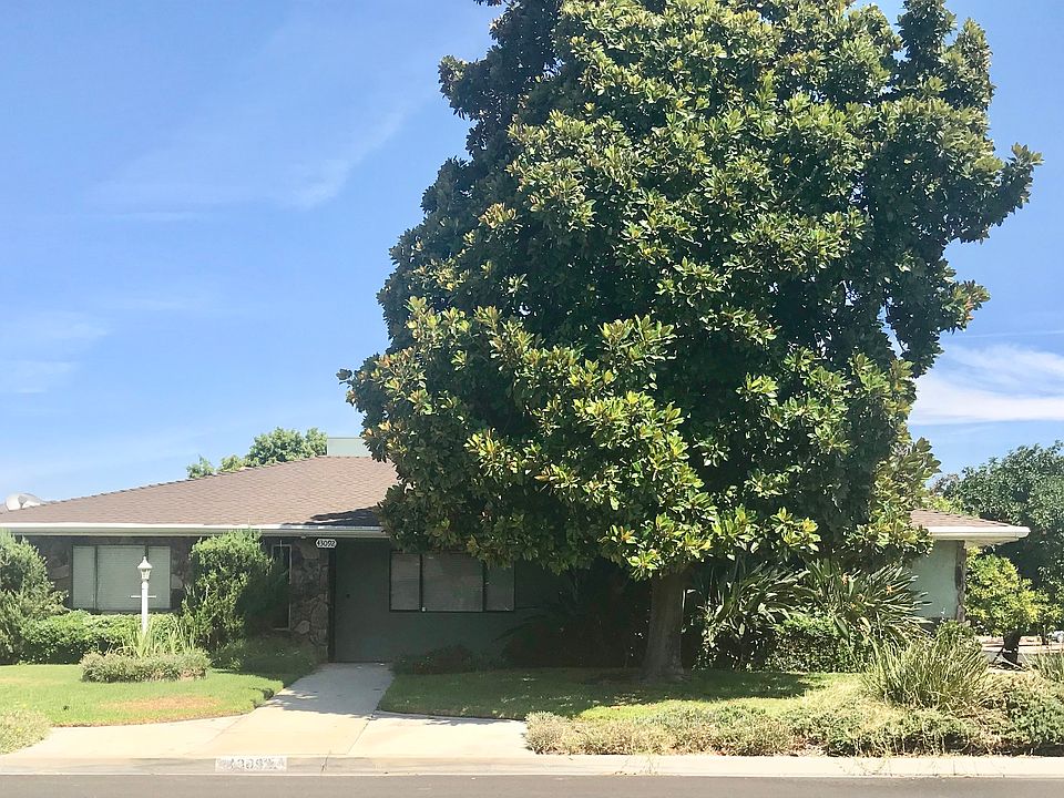 1st image of 43092 Charlton Ave