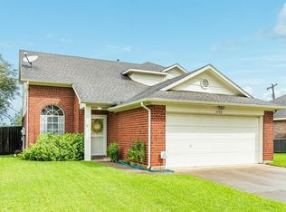 3406 Wood Fox Dr, Alvin, TX 77511