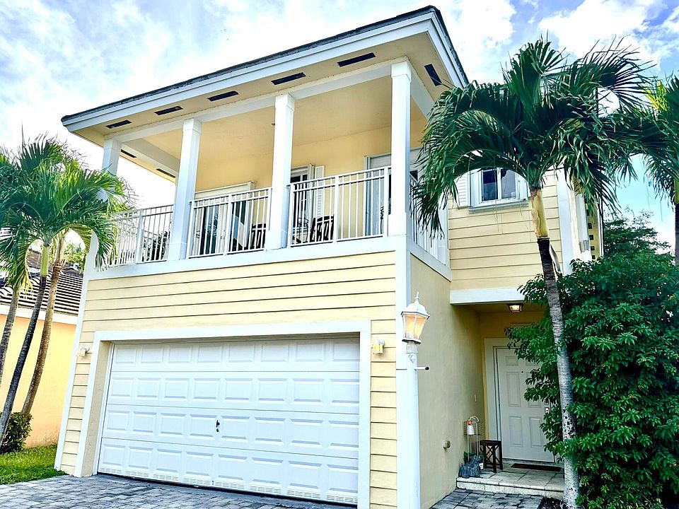 1st image of 396 NE 33RD Terrace