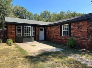 116 S Ash St, Marlow, OK 73055
