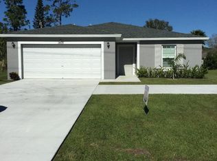 1475 SW Del Rio Blvd, Port Saint Lucie, FL 34953