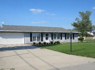 706 Countryside Dr, Ossian, IN 46777