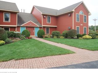 31 Estates Dr APT 2, Manchester, ME 04351