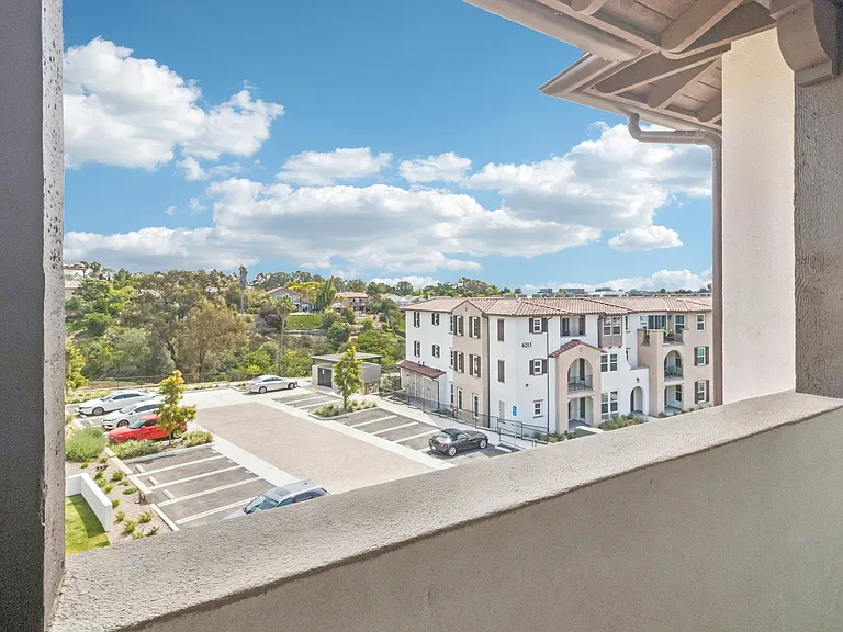 Avia La Jolla — Photo 25