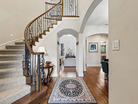2nd image of 1640 Tuscan Ridge Cir
