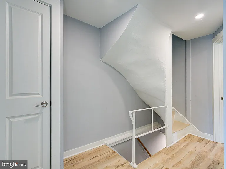 704 Miller St — Photo 12